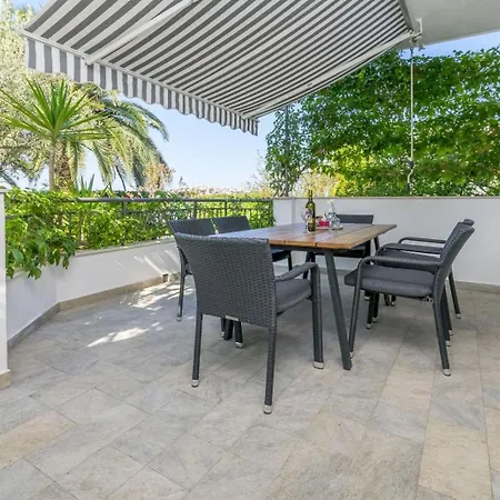 בית נופש House Igor *