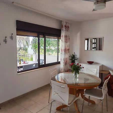 בית נופש House Igor